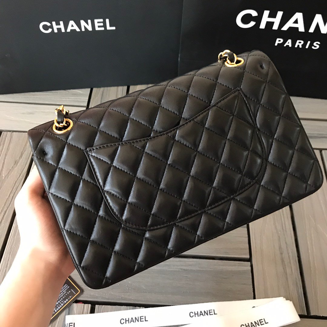 Reference image illustrating Replica Chanel Classic Flap Bag in Black: A Detailed Style Guide