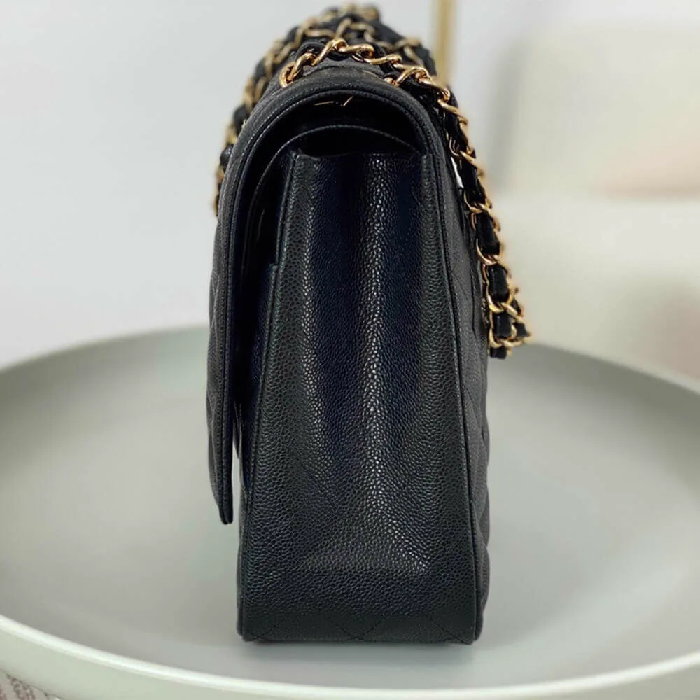 Reference image illustrating Replica Chanel Maxi Classic Handbag – Design, History & Styling Guide