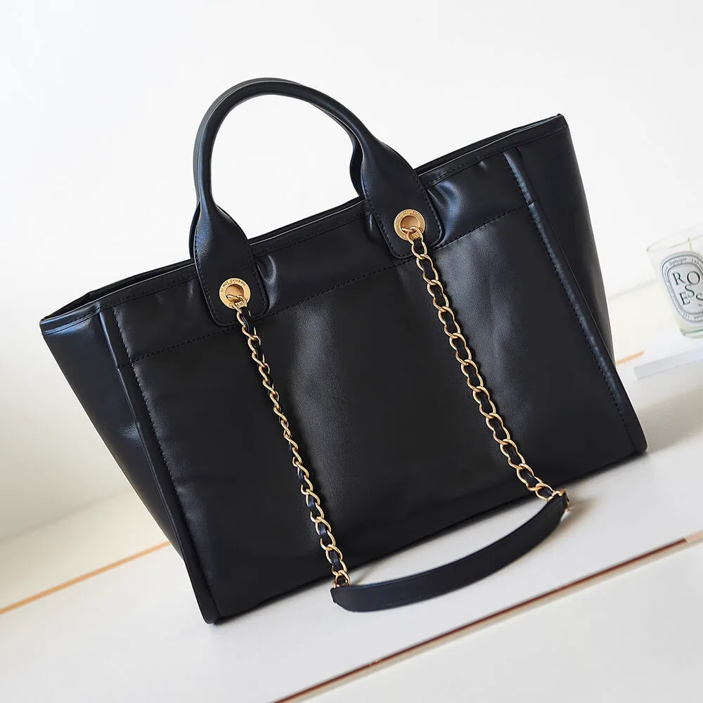 Reference image illustrating Replica Chanel Small Tote Bag – Classic Quilted Lambskin Crossbody