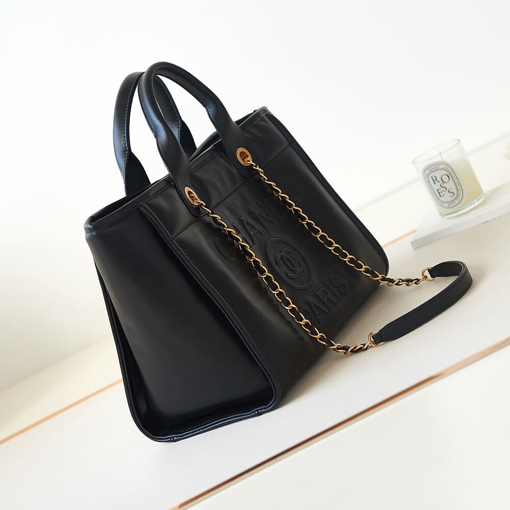 Reference image illustrating Replica Chanel Small Tote Bag – Classic Quilted Lambskin Crossbody