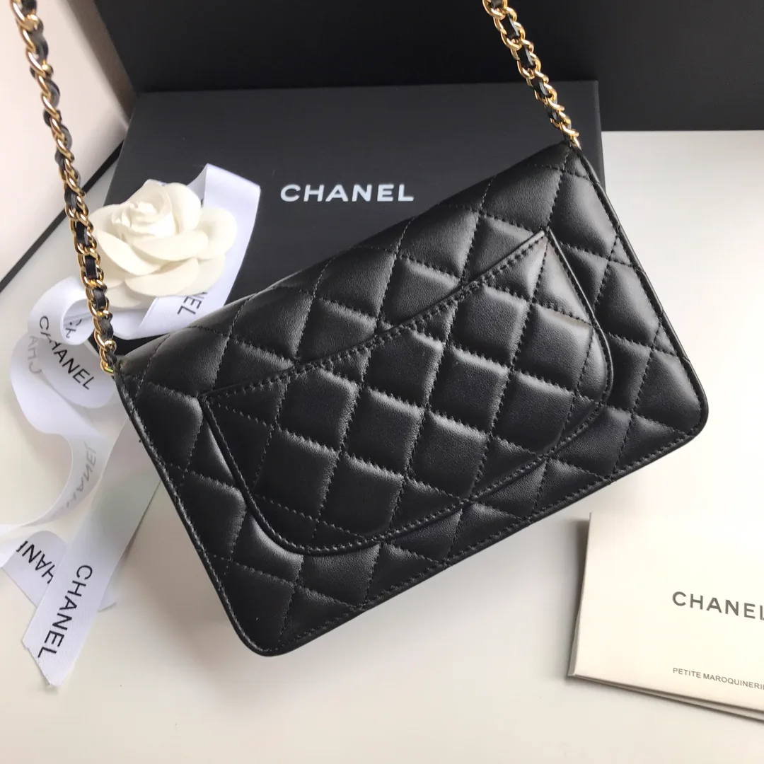 Reference image illustrating Replica Chanel WOC (Wallet on Chain) – Classic Flap Card Holder Crossbody Bag