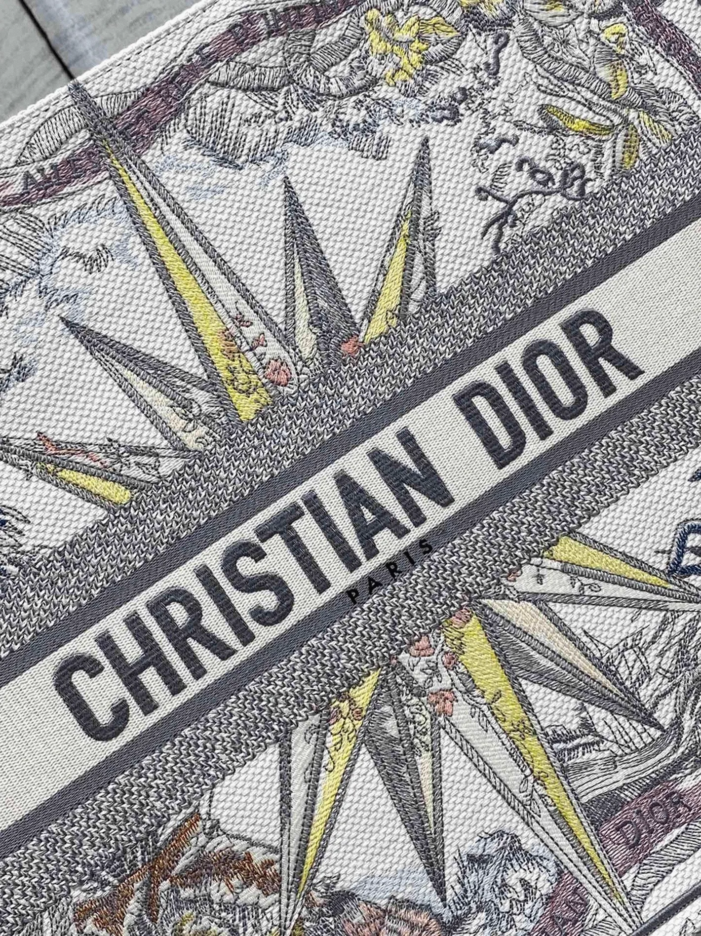 Reference image illustrating Replica Dior Large Book Tote in Multicolor Rêve d'Infini Embroidery – Style & Design Guide