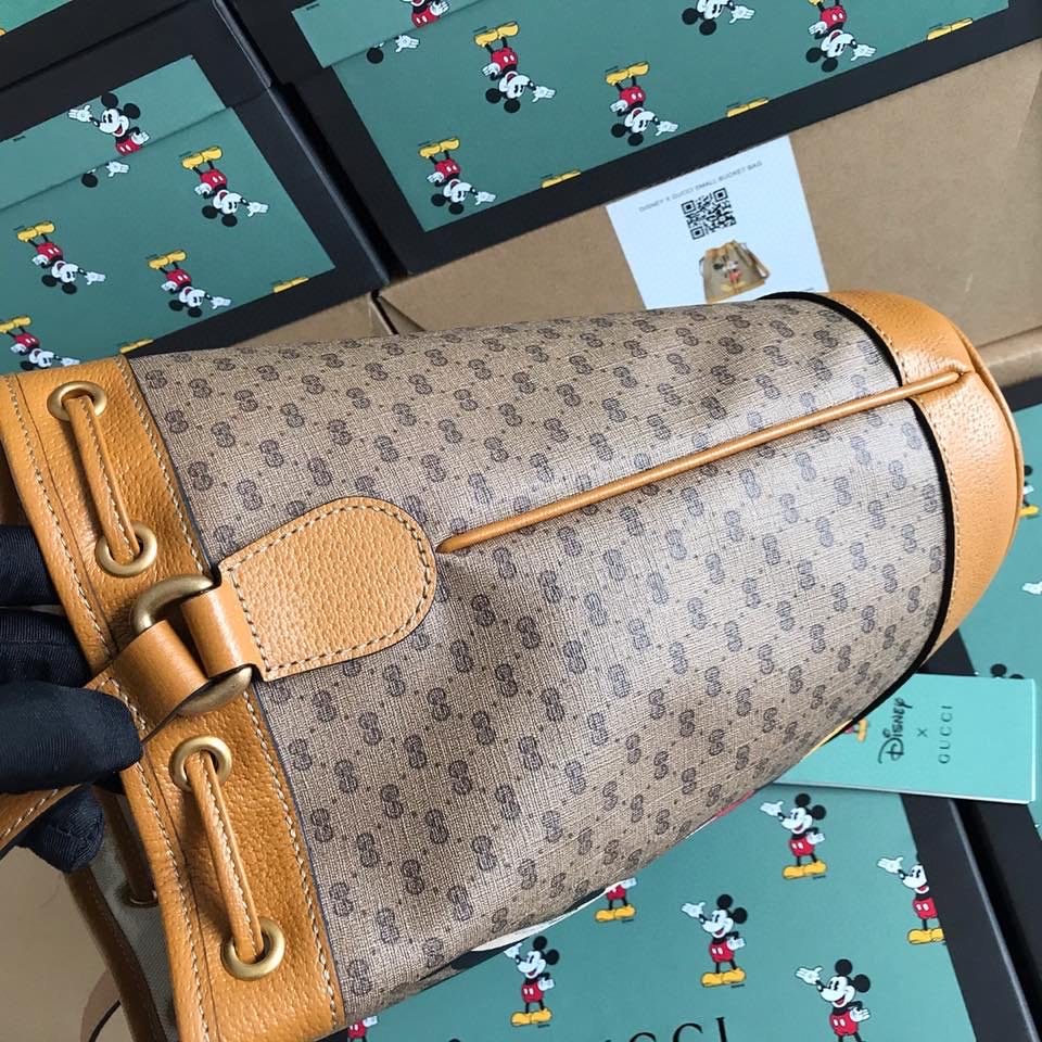 Reference image illustrating Replica Disney x Gucci Bucket Bag – A Collector’s Guide to the Collaborative Silhouette