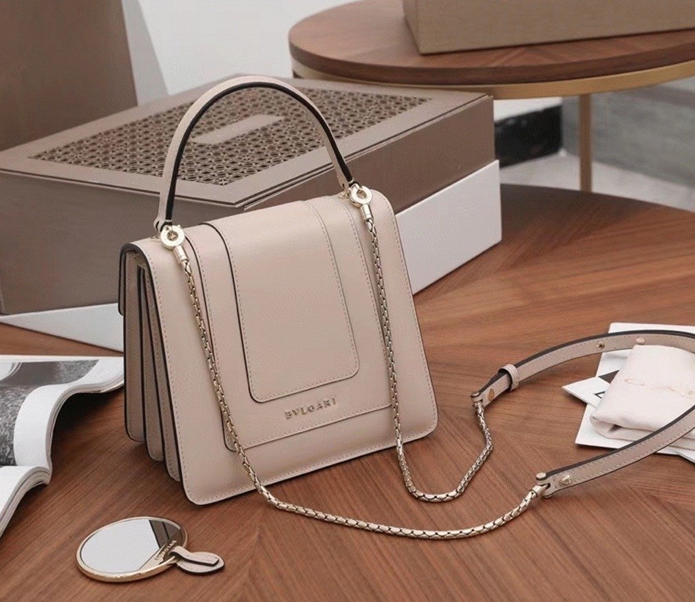 Reference image illustrating Replica Bvlgari Serpenti Forever Small Bag in Beige Calfskin – Design & Style Guide