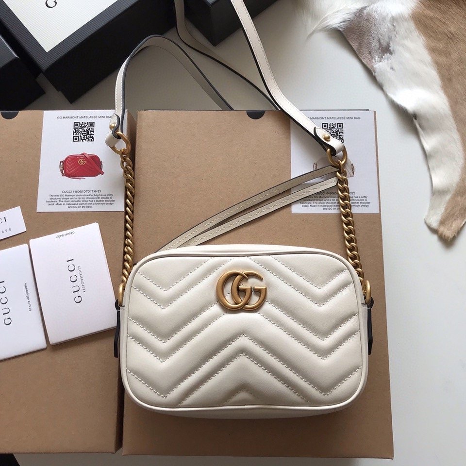 Replica Gucci GG Marmont Matelassé Mini Bag 18 cm – Design & Style Guide cover image