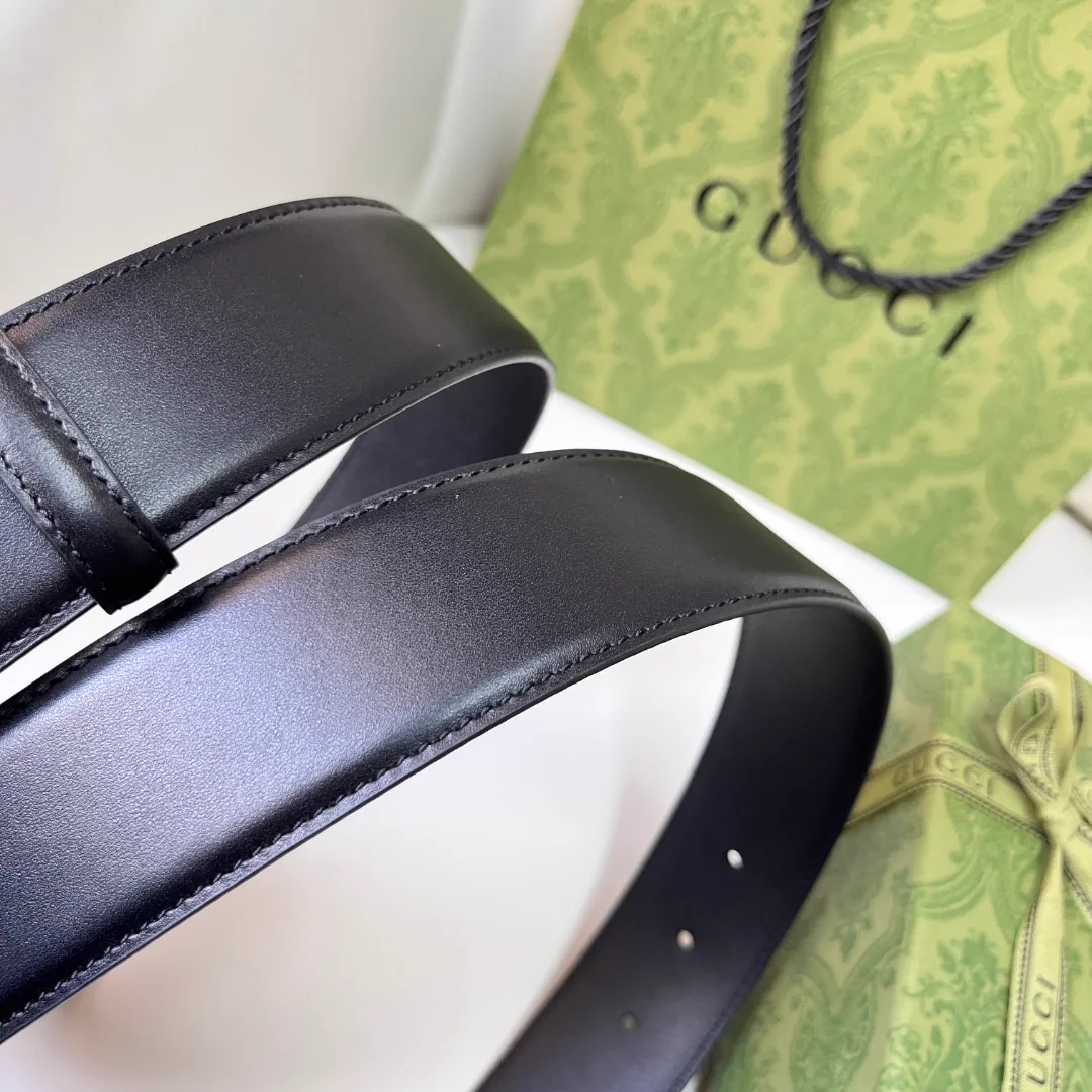 Reference image illustrating Replica Gucci Classic Double G Bag – Design, History & Styling Guide