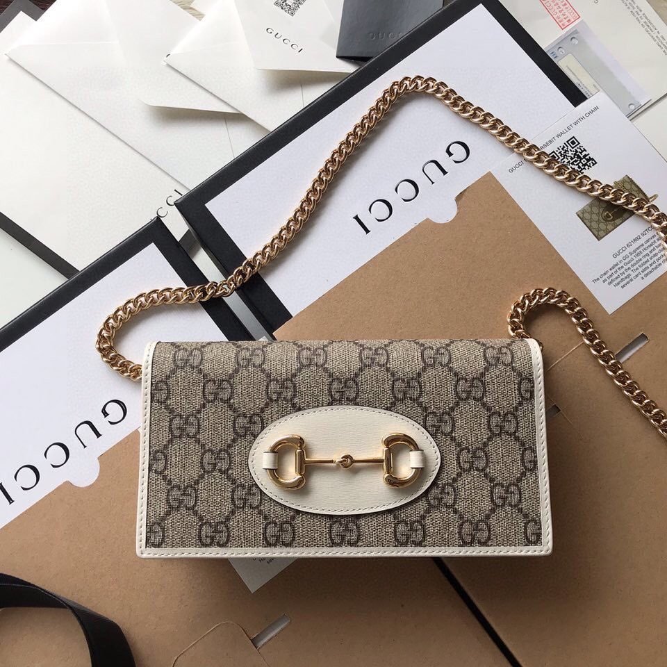 Replica Gucci Horsebit 1955 Wallet with Chain: A Detailed Style Guide cover image