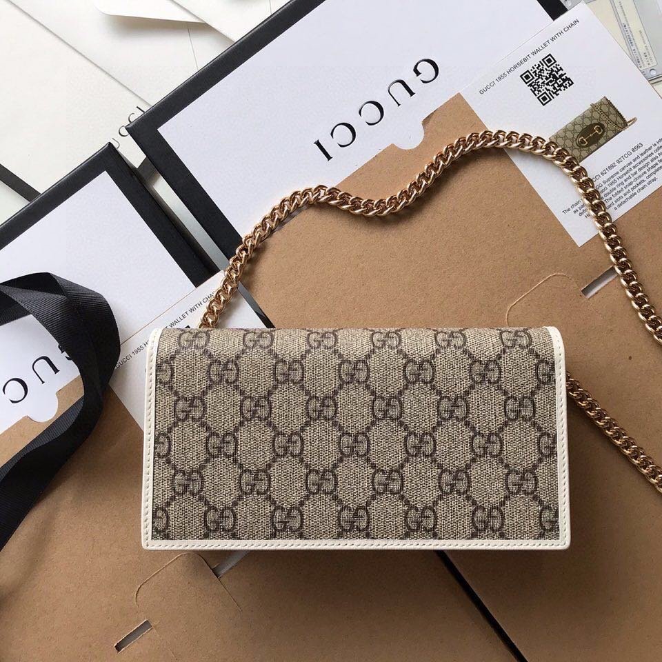 Reference image illustrating Replica Gucci Horsebit 1955 Wallet with Chain: A Detailed Style Guide