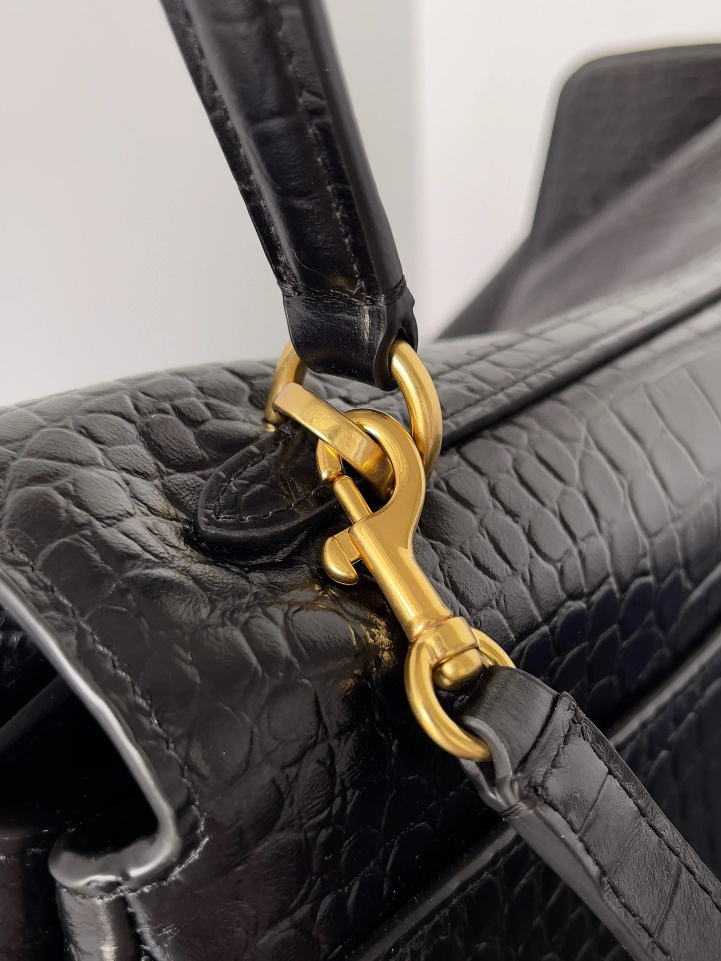 Reference image illustrating Replica Balenciaga Rodeo Large Bag in Black Crocodile-Embossed Calfskin – Style & Design Guide
