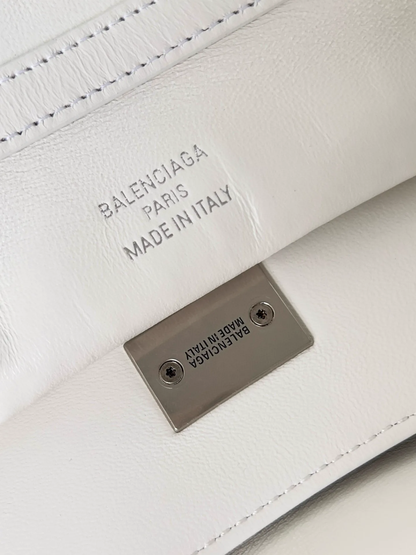 Reference image illustrating Replica Balenciaga Rodeo Large Bag White Crocodile Embossed Calfskin