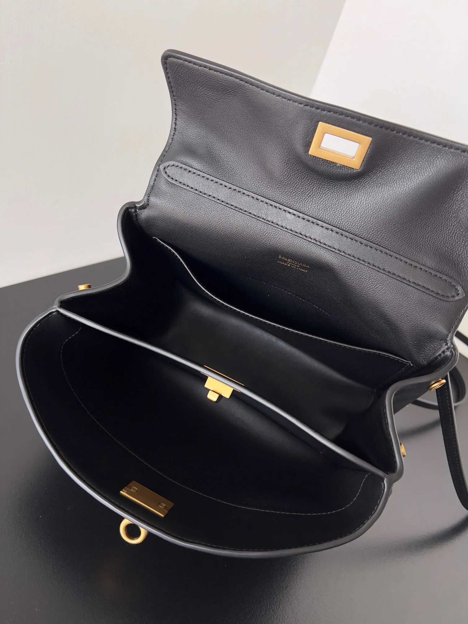 Reference image illustrating Replica Balenciaga Rodeo Mini Bag Black Calfskin – Design, History & Styling Guide
