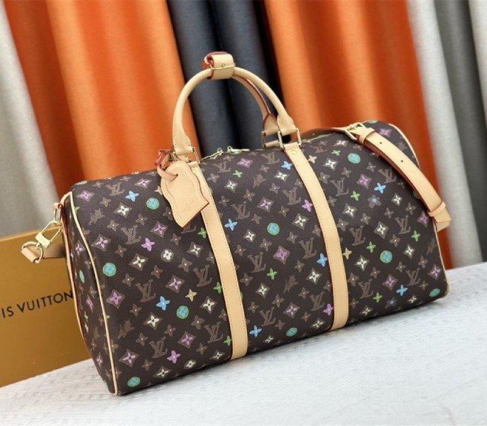 Reference image illustrating Replica Louis Vuitton Monogram Craggy Keepall Travel 50 Bag in Chocolate – A Detailed Style Guide