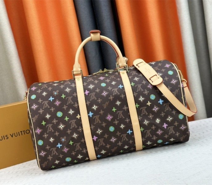 Reference image illustrating Replica Louis Vuitton Monogram Craggy Keepall Travel 50 Bag in Chocolate – A Detailed Style Guide
