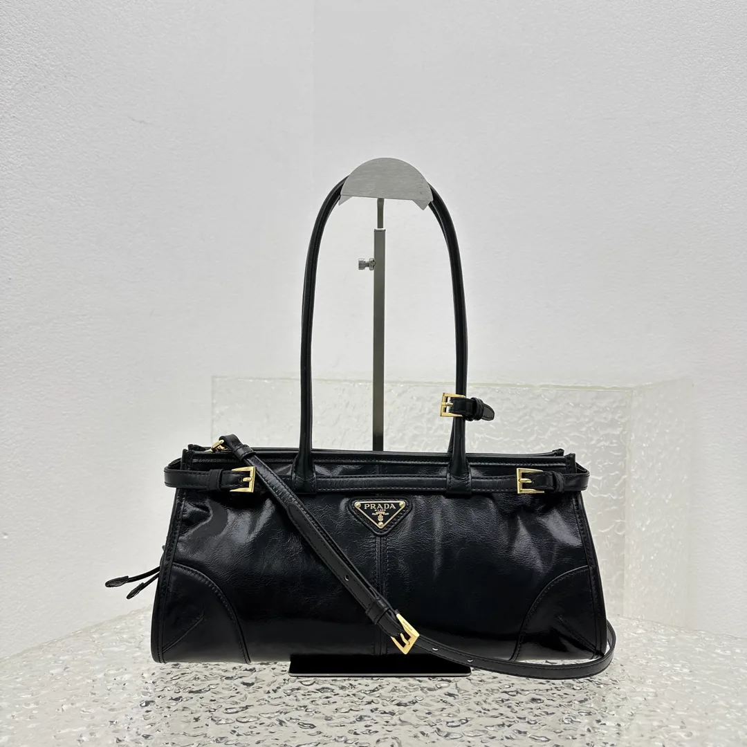Reference image illustrating Replica Prada Lus Solf Bucket Bag: A Detailed Style Guide