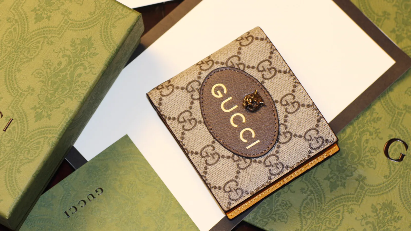 Reference image illustrating Replica Gucci Neo Vintage GG Supreme Wallet: A Detailed Style Guide