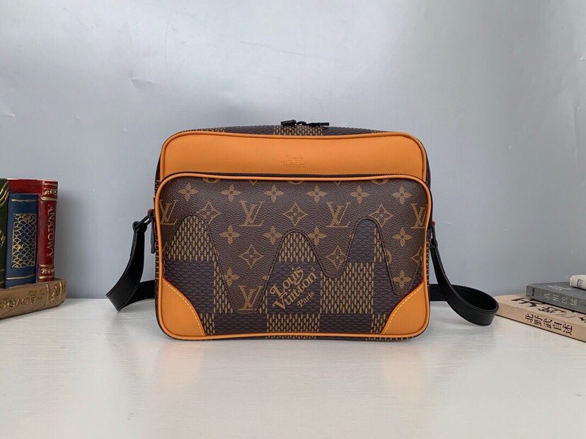 Replica NIGO x Louis Vuitton N40359 Shoulder Bag – Inspired by the Iconic Designer Collaboration thumbnail