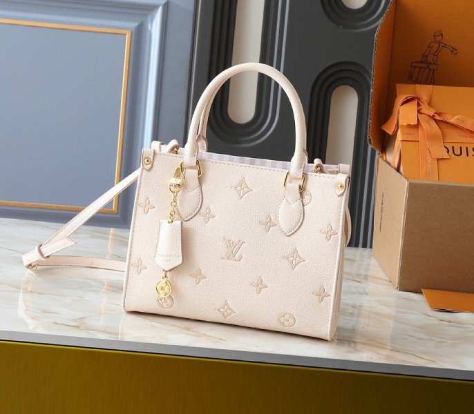 Replica Louis Vuitton OnTheGo PM Eden Handbag – Detailed Style Guide cover image