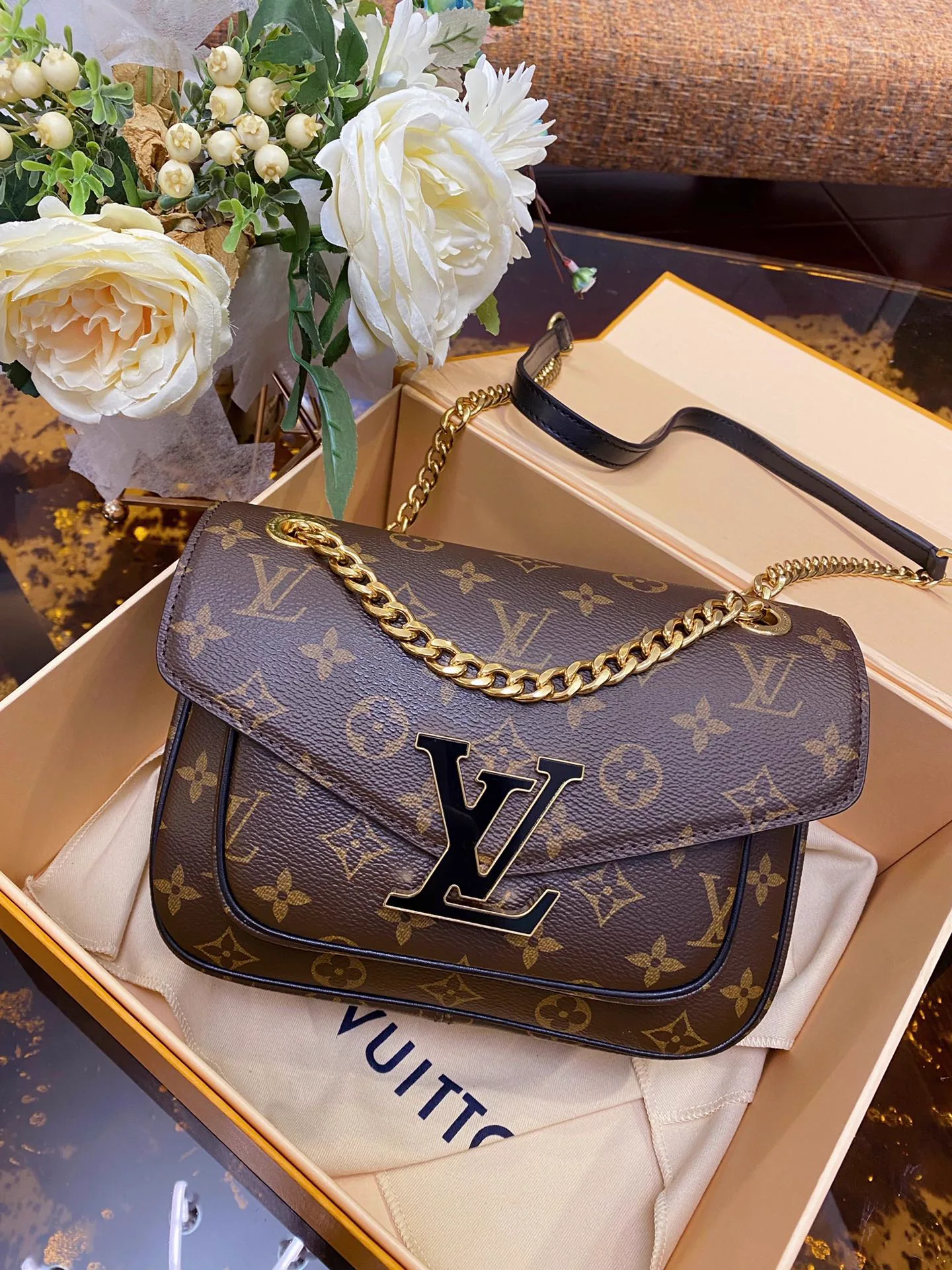 Replica Louis Vuitton Passy Shoulder Bag – Design, History & Styling Guide cover image
