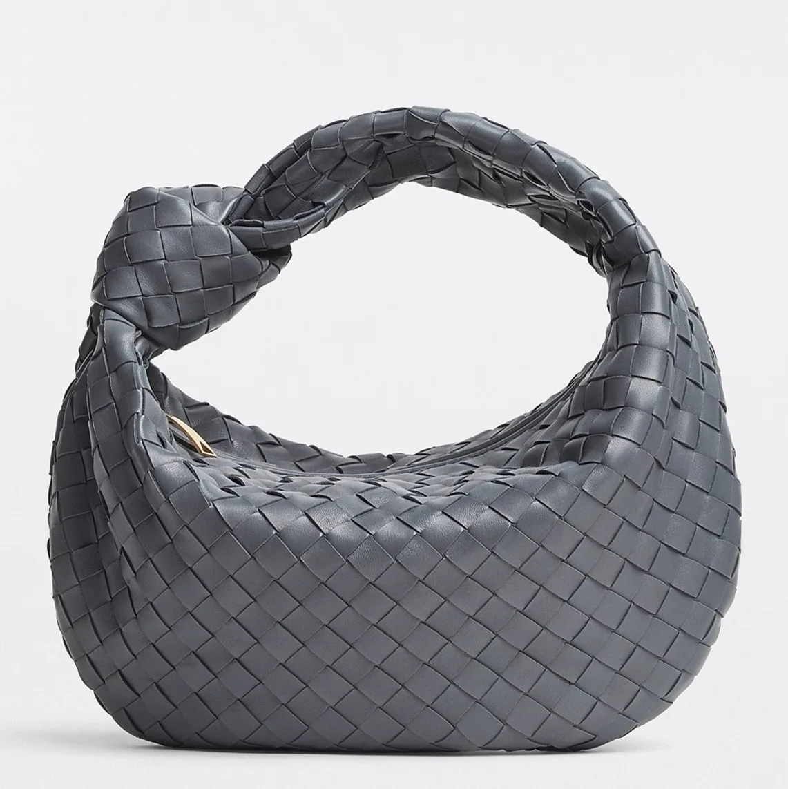 Replica Bottega Veneta BV Jodie Teen Bag Thunder – A Detailed Style Guide thumbnail