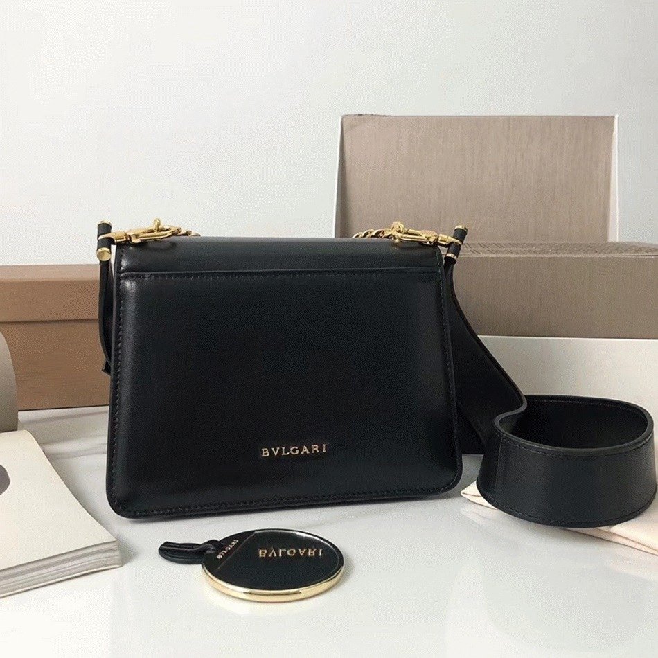 Reference image illustrating Replica Bvlgari Serpenti Forever Small Crossbody Bag with Chain Black