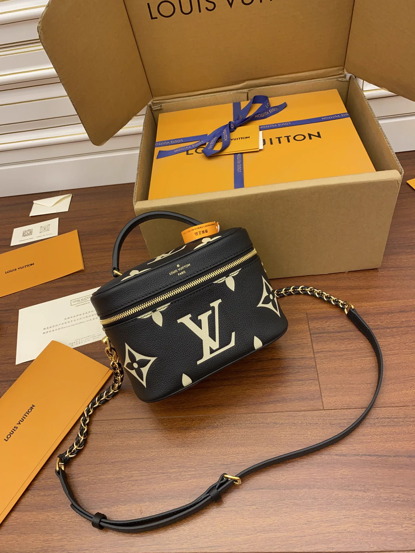 Replica Louis Vuitton Vanity PM Cosmetic Bag: A Detailed Style Guide cover image