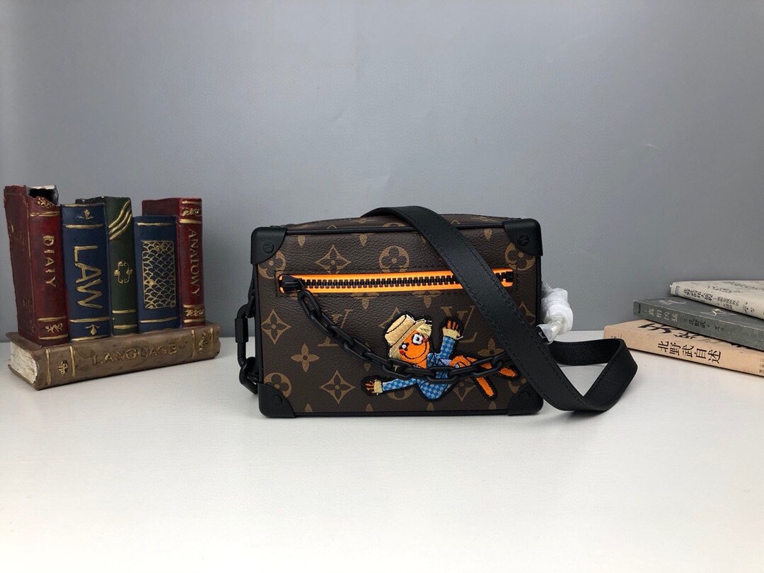 Replica ZOOOOM WITH FRIEND Shoulder Bag – Inspired by Louis Vuitton’s Playful Aesthetic cover image