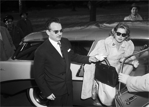 Reference image illustrating 9 Celebrity Handbag Moments That Defined Fashion History