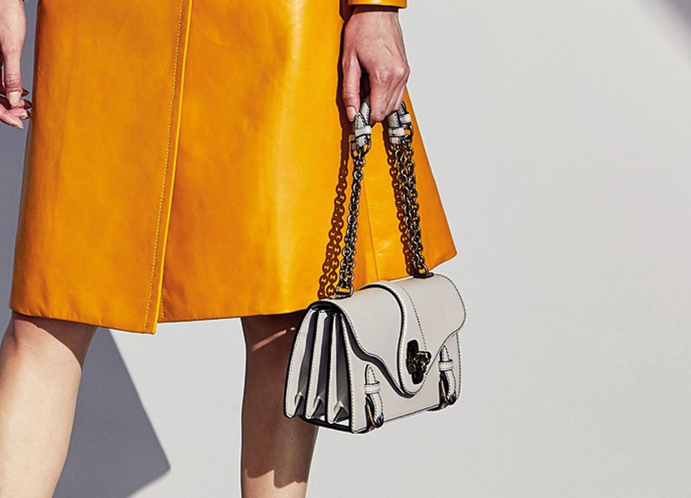 Reference image illustrating Bottega Veneta Pre-Fall 2017: Ladylike Silhouettes and Refined Proportions