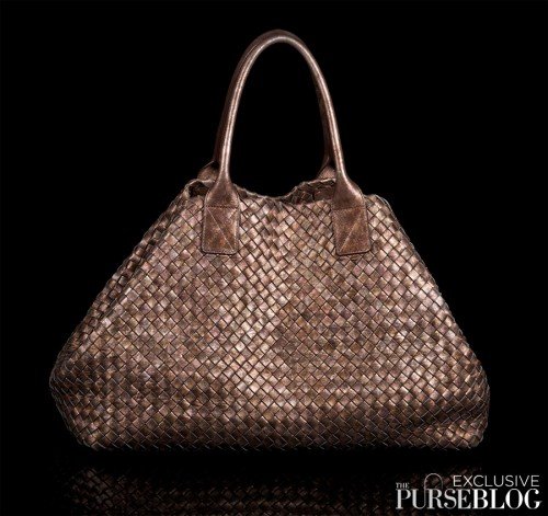 Reference image illustrating Bottega Veneta Reflet Cabat Limited Edition: A Metallic Masterpiece in Woven Nappa Leather