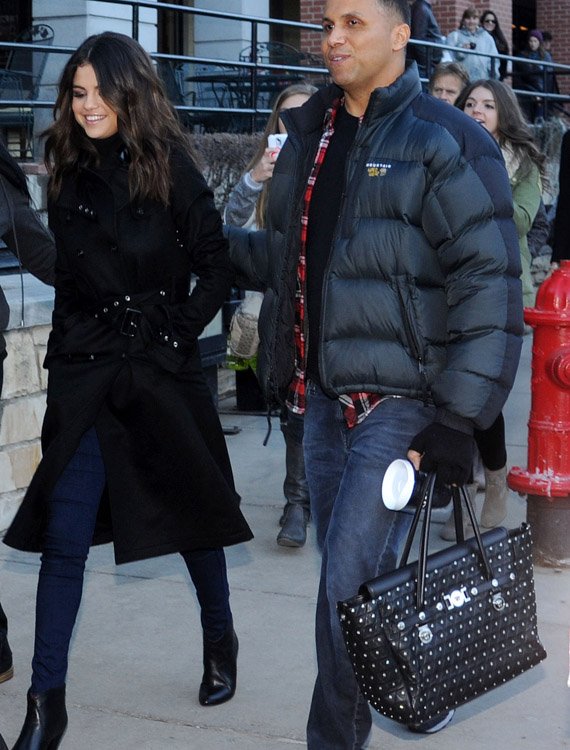 Reference image illustrating Celebrity Handbag Style at the 2014 Sundance Film Festival: A Complete Lookbook