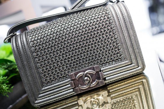 Chanel Métiers d’Art Paris-Edinbourg: A Magical Scottish Collection Through Exclusive Photos thumbnail