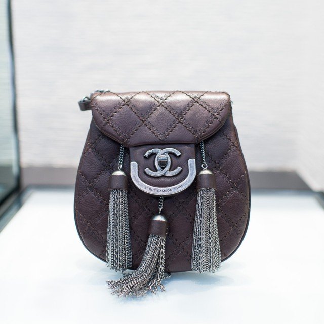 Reference image illustrating Chanel Métiers d’Art Paris-Edinbourg: A Magical Scottish Collection Through Exclusive Photos
