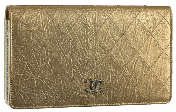 Reference image illustrating Chanel Palette Fall 2011: Metallic Aged Calfskin Small Leather Goods Collection