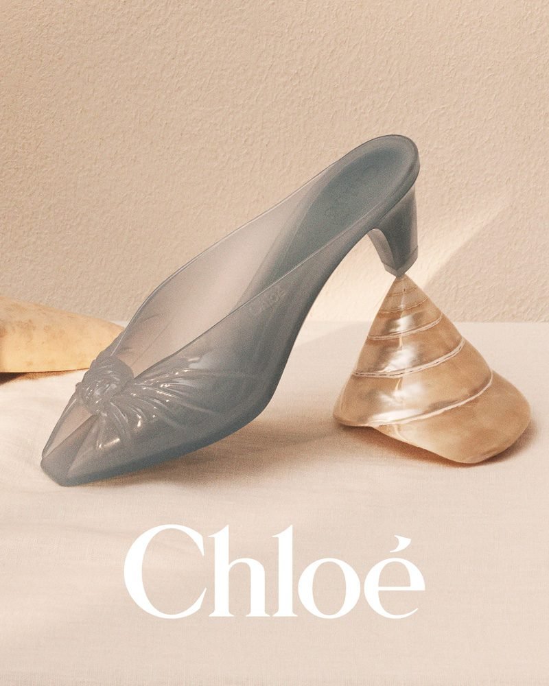 Reference image illustrating Chloé à la Plage 2026: Bohemian Summer Bags and Beachy Accessories
