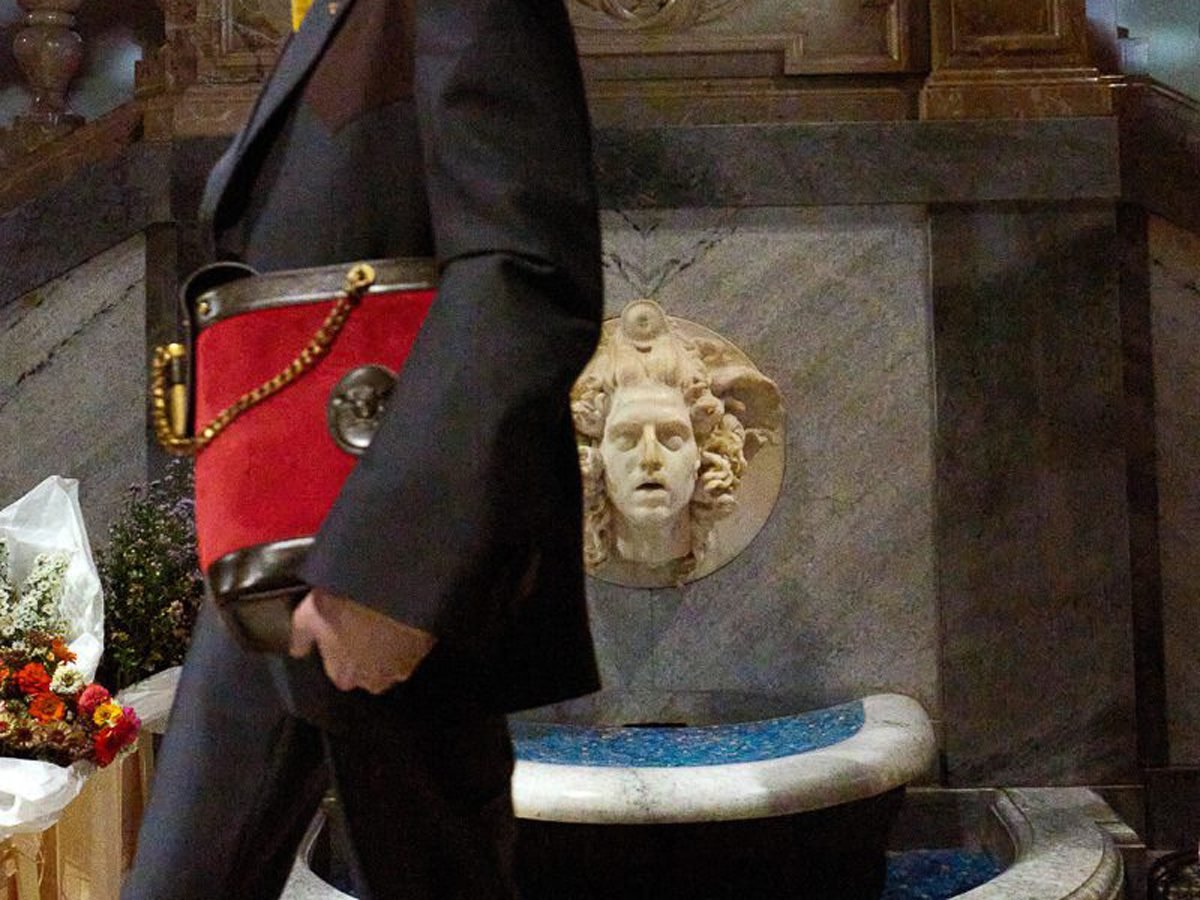 Dario Vitale’s Versace Exit: What His 8-Month Tenure Meant for the House of Medusa thumbnail