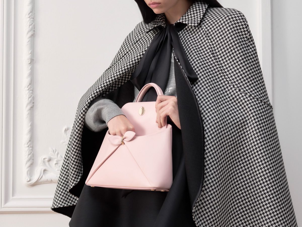 Dior Cigale Bag Spring 2026: Jonathan Anderson’s Architectural Tribute to La Cigale cover image