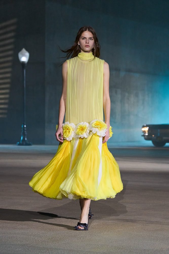 Reference image illustrating Dior Cruise 2027 Bags: Jonathan Anderson Channels Old Hollywood Glamour