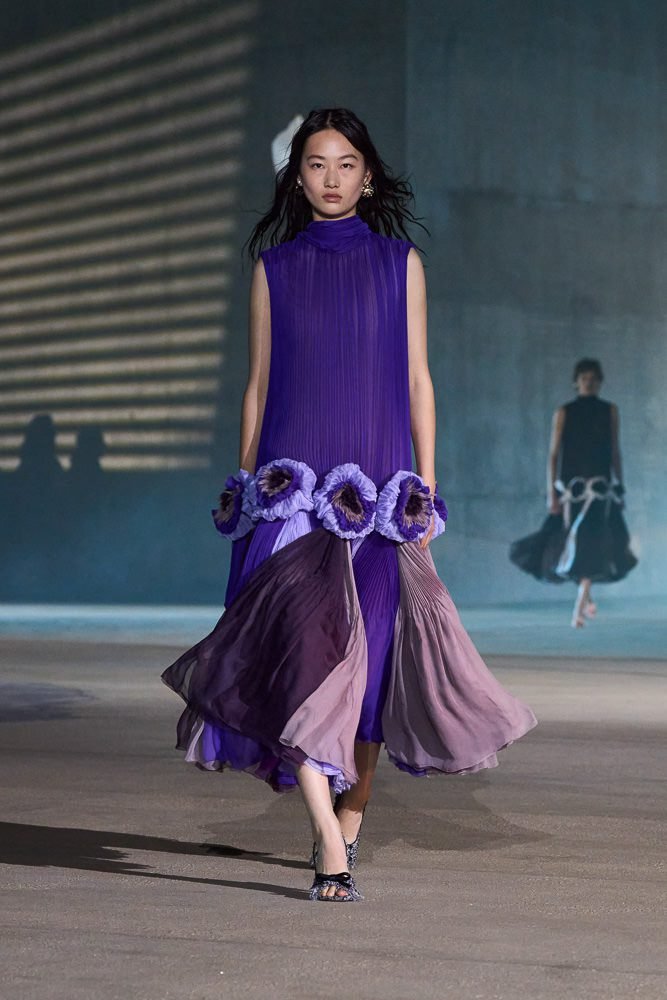 Reference image illustrating Dior Cruise 2027 Bags: Jonathan Anderson Channels Old Hollywood Glamour