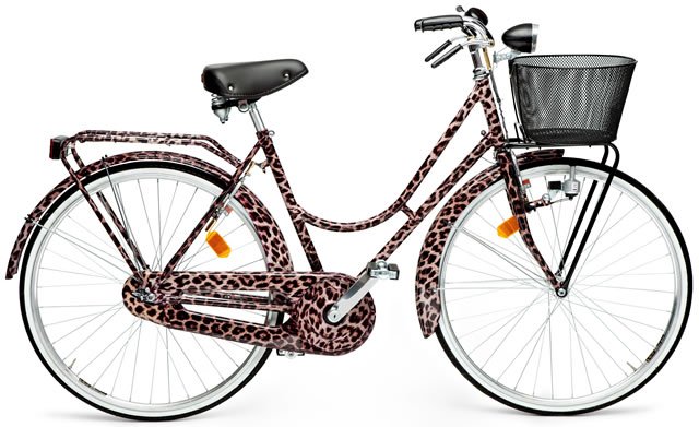 Reference image illustrating Dolce & Gabbana Animalier Bicycle: A Leopard-Print Ride in 24K Gold