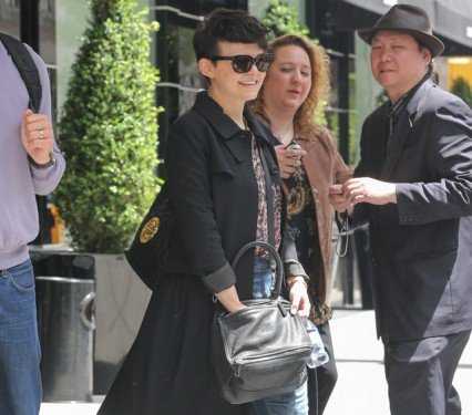 Ginnifer Goodwin’s Casual Look Features the Iconic Givenchy Pandora Bag cover image