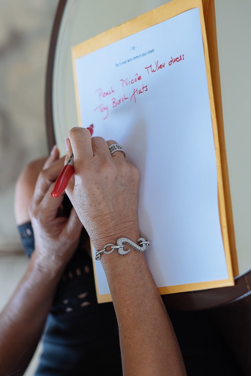 Reference image illustrating Inside Jane Seymour's Handbag: A Peek at the Actress's Everyday Carry