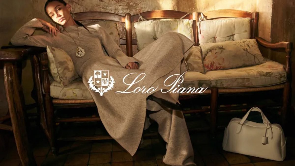 Reference image illustrating Is the Beige-Fluencer Era Fading? Dopamine Dressing vs. Neutral Luxury in 2026