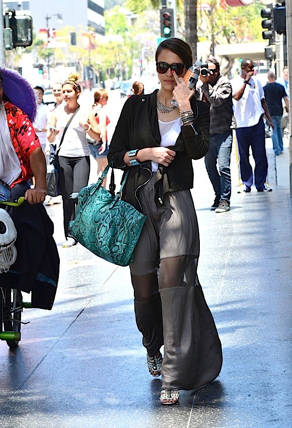 Reference image illustrating Jessica Alba’s Handbag Collection: A Curated Look at Her Most Memorable Designer Bags
