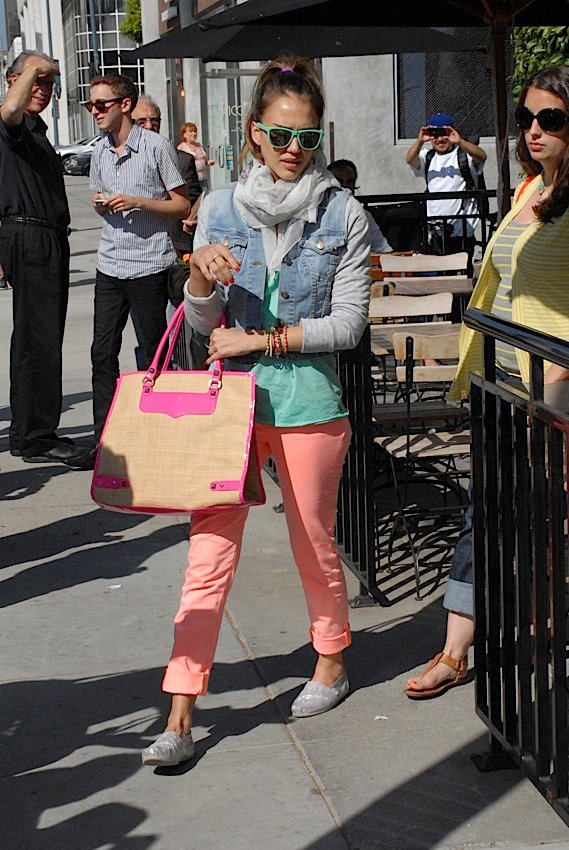 Reference image illustrating Jessica Alba’s Handbag Collection: A Curated Look at Her Most Memorable Designer Bags