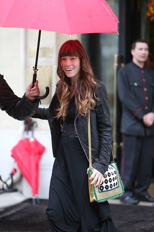 Reference image illustrating Jessica Biel’s Handbag Collection: A Look at Her Fendi, Chanel & More