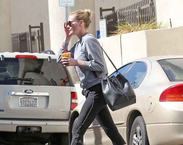 Reference image illustrating Kirsten Dunst Spotted with the Mansur Gavriel Bucket Bag That’s Impossible to Find