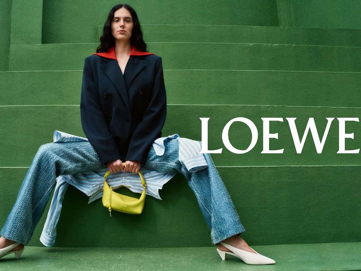 Loewe Pre-Fall 2026: Amazona 180, Flamenco Updates & New Silhouettes thumbnail
