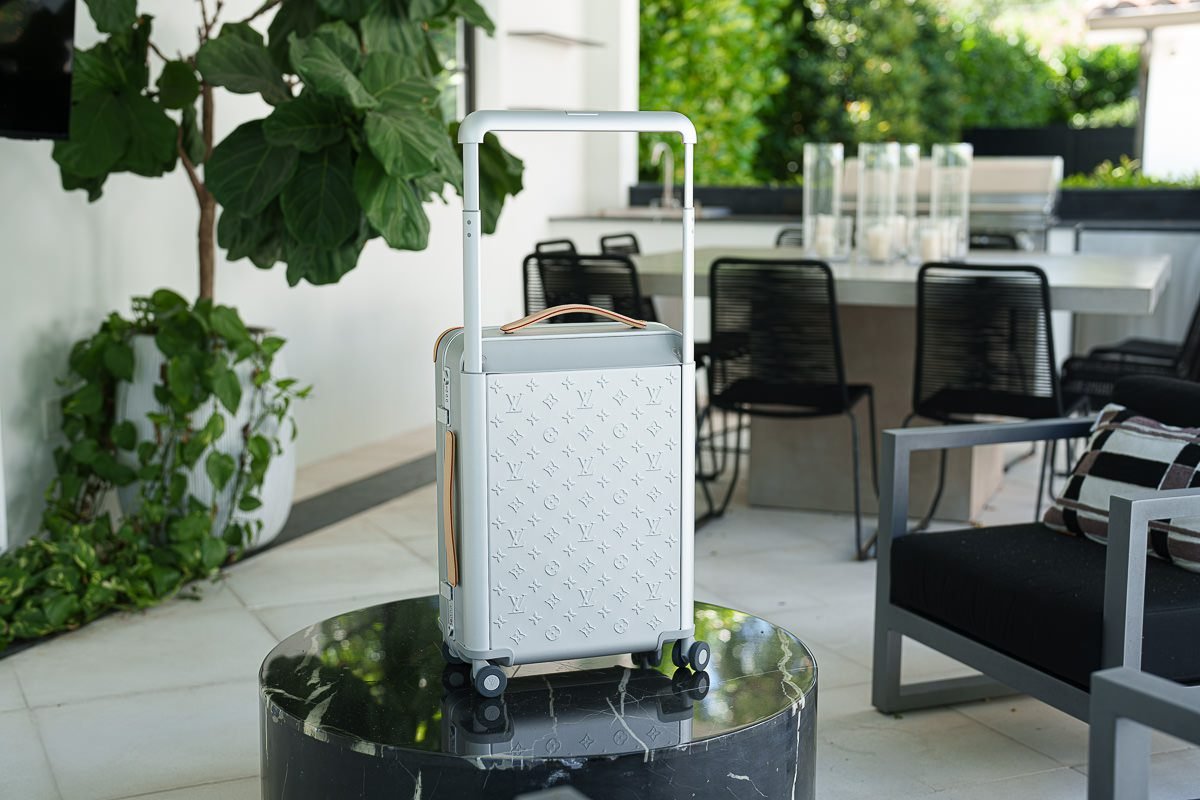 Reference image illustrating Louis Vuitton Aluminium Horizon 55 Review: A Week with the $4,700 Carry-On