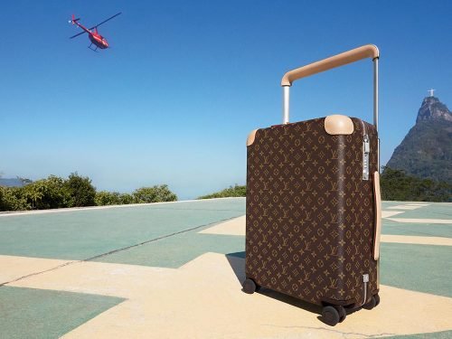 Louis Vuitton Rolling Luggage by Marc Newson: A Flat-Interior Travel Revolution cover image
