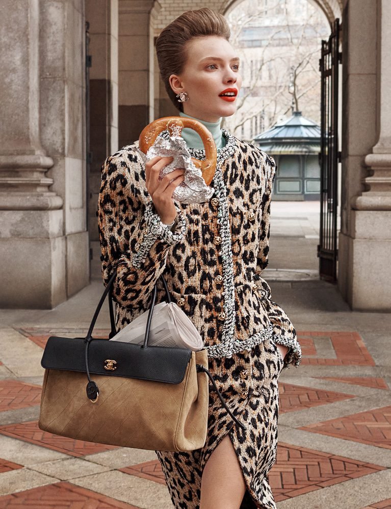 Reference image illustrating Matthieu Blazy’s Chanel Métiers d’Art 2026 Debut: New York Energy Meets Parisian Craft